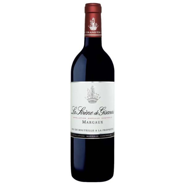 La Sir&egrave;ne de Giscours &ndash; Elegante en verfijnde tweede wijn van Ch&acirc;teau Giscours Wijnhuis: Ch&acirc;teau Giscours Regio: Margaux, Bordeaux, Frankrijk Druivensoorten: Cabernet Sauvignon, Merlot, Petit Verdot Waarom kiezen voor deze wijn? La Sir&egrave;ne de Giscours is de tweede wijn van het iconische Ch&acirc;teau Giscours, een van de topwijndomeinen in de Margaux appellation van Bordeaux. Het Ch&acirc;teau staat bekend om zijn prestigieuze Grand Cru Class&eacute;-wijnen, en La Sir&egrave;ne de Giscours biedt een meer toegankelijke manier om te genieten van de kwaliteitswijnen van Giscours, zonder concessies te doen aan complexiteit en elegantie. Deze wijn is een uitstekend voorbeeld van de balans tussen kracht en elegantie die de Margaux-stijl zo beroemd maakt. Smaakprofiel: La Sir&egrave;ne de Giscours opent met een intense geur van rijp zwart fruit, zoals zwarte bes, braam, en een vleugje kersen. Hints van tabak, leer, en lichte kruiden brengen diepte en complexiteit aan de neus. In de mond is de wijn mellifluous, met een rijke textuur en zachte tannines die de fruitige smaken ondersteunen. De Cabernet Sauvignon draagt bij aan de structuur en het diepe fruit, terwijl de Merlot voor zachtheid en harmonie zorgt. De wijn heeft een lange, elegante afdronk met een delicate kruidigheid en een vleugje vanille van de rijping op eikenhouten vaten. Vinificatie: Na de handmatige oogst worden de druiven gesorteerd en fermenteerd in roestvrijstalen tanks. De malolactische vergisting gebeurt deels in eikenhouten vaten, wat de wijn een zachte romigheid en subtiele houttonen geeft. De rijping vindt plaats in Franse eiken vaten, waarvan een percentage nieuw is, om de wijn te verrijken met complexiteit, terwijl de frisheid behouden blijft. De druiven voor La Sir&egrave;ne de Giscours komen uit de jongere wijngaarden van het Ch&acirc;teau, die meer toegankelijke wijnen produceren die toch de typische Margaux-stijl weerspiegelen. Perfect voor: La Sir&egrave;ne de Giscours is een veelzijdige wijn die perfect past bij een breed scala aan gerechten. Hij is uitstekend te combineren met geroosterd vlees, lamsvlees, gegrilde biefstuk, of kaasplanken met gerijpte kazen. Ook heerlijk bij paddestoelenrisotto of gegrilde groenten. Deze wijn is uitstekend om nu van te genieten, maar heeft ook het potentieel om enkele jaren te rijpen en zich verder te ontwikkelen. Waarom kiezen voor de La Sir&egrave;ne de Giscours? Kies voor La Sir&egrave;ne de Giscours als je op zoek bent naar een elegante en verfijnde Bordeaux-wijn met de kwaliteit van een Grand Cru, maar dan op een bereikbare manier. Deze tweede wijn van het prestigieuze Ch&acirc;teau Giscours biedt een fantastische balans van kracht en subtiliteit, en geeft een uitstekende representatie van het Margaux-terroir. Het is een geweldige keuze voor wie wil genieten van de Bordeaux-stijl zonder het prijskaartje van de Grand Vin.