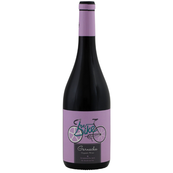 Be Bike Garnacha Ongecompliceerd genieten uit Navarra Be Bike Garnacha is zo&rsquo;n wijn waar je automatisch blij van wordt. Afkomstig uit Navarra en gemaakt van 100% Garnacha, barst deze rode wijn van het rijpe rode fruit, met speelse tonen van anijs en zoethout. Een wijn voor alle momenten van de dag &mdash; geen regels, geen moeilijk gedoe, gewoon lekker drinken. In het glas toont hij zich intens granaatrood. De neus is uitnodigend en expressief: kersen, frambozen en rode bessen, aangevuld met wilde kruiden, anijs en een hint zoethout. In de mond is hij zijdezacht en soepel, met een fijne frisheid en een prettige zuurgraad die alles mooi in balans houdt. Dankzij 3 maanden rijping op vat krijgt de wijn net dat beetje extra ronding en diepte, zonder zijn frisse, doordrinkbare karakter te verliezen. Dit is Garnacha op z&rsquo;n leukst. Drinkmoment &ndash; altijd een goed idee Be Bike Garnacha is gemaakt om te drinken, niet om over na te denken. Hij voelt zich net zo thuis bij een doordeweekse maaltijd als bij een uitgebreid diner met vrienden. Veelzijdig, toegankelijk en altijd in vorm. Perfect bij: Stoofschoteltjes en comfort food Lamsbout uit de oven Spaanse Ib&eacute;rico ham Gegrilde groenten of kruidige tapas Deze biologische wijn kan moeiteloos een stevig gerecht aan, maar blijft ook heerlijk soepel als glas op zichzelf. Garnacha uit Navarra &ndash; fruit, frisheid en finesse Navarra staat bekend om zijn frisse stijl Garnacha, met volop fruit en levendigheid. In Be Bike komt dat perfect tot uiting: rijp rood fruit, wilde kruiden en een zijdezachte textuur, ondersteund door frisse zuren. Geen zware houtinvloed, geen overdreven kracht &mdash; gewoon balans en drinkplezier. Waarom kiezen voor Be Bike Garnacha? 100% Garnacha uit Navarra Biologisch geproduceerd Rood fruit, anijs en zoethout Zacht, fris en soepel Breed inzetbaar aan tafel Gemaakt om van te genieten Be Bike Garnacha is een echte allemansvriend: intens genoeg om interessant te blijven, licht genoeg om makkelijk door te drinken. Een wijn die net zo goed werkt bij eten als bij gezelligheid.