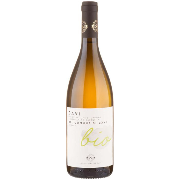 Produttori del Gavi Gavi del Comune di Gavi BIO &ndash; Piemonte, Itali&euml; Biologische Gavi van topterroir met frisse elegantie en mediterrane finesse. De Gavi del Comune di Gavi BIO is een verfijnde witte wijn van 100% Cortese, afkomstig uit het hart van de appellatie Gavi in Piemonte. Deze biologische Gavi wordt geproduceerd door de toonaangevende co&ouml;peratie Produttori del Gavi, de offici&euml;le producentenvereniging van het gebied. Gavi wordt niet voor niets vaak &lsquo;de Chablis van Itali&euml;&rsquo; genoemd: strak, krokant-fris en gastronomisch veelzijdig. Deze wijn combineert sappig fruit met verkwikkende zuren en een subtiele mineraliteit, waardoor hij perfect tot zijn recht komt als aperitief of aan tafel. Smaakprofiel Druif: 100% Cortese Kleur: Strogeel Aroma&rsquo;s: Acacia, peer, passievrucht, ananas Smaak: Sappig en fruitig met verfrissende zuren Structuur: Elegant, fris en mineraal Afdronk: Zuiver en harmonieus Over het wijnhuis Produttori del Gavi is de offici&euml;le co&ouml;peratie van de appellatie en geldt als een van de meest toonaangevende producenten in het gebied. Hier staat samenwerking in dienst van kwaliteit: een moderne co&ouml;peratie met een sterke focus op terroir, duurzaamheid en het hoog houden van de naam Gavi. Wanneer de temperaturen in Itali&euml; stijgen, kiezen veel Italianen zelf voor een glas Gavi &ndash; fris, dorstlessend en perfect bij lichte gerechten. Wijngaard & Regio Appellatie: Gavi del Comune di Gavi Regio: Piemonte Land: Itali&euml; De druiven zijn afkomstig uit wijngaarden binnen de afgebakende Comune di Gavi &ndash; het meest prestigieuze deel van de Gavi-appellatie. Hoogte: 250&ndash;300 meter Expositie: Zuidoost en zuidwest Bodem: Witte kalksteen met tufsteen en zand Gemiddelde leeftijd stokken: ca. 40 jaar De kalkrijke bodems en hogere ligging zorgen voor verfijnde zuren, mineraliteit en aromatische precisie. Vinificatie & Rijping Vergisting gedurende 20 dagen bij 12&deg;C in RVS tanks 3 maanden rijping op de droesem (sur lie) De gecontroleerde, koele vergisting behoudt frisheid en aromatische intensiteit. De rijping op de fijne lie geeft extra structuur, zachtheid en complexiteit zonder verlies van elegantie. Serveertips & Gebruik Heerlijk bij spaghetti met vongole Perfect bij schaal- en schelpdieren Ideaal als fris aperitief Serveertemperatuur: 8&ndash;10&deg;C Productinformatie Wijnsoort: Witte wijn Wijnhuis: Produttori del Gavi Druif: Cortese Land: Itali&euml; Regio: Piemonte Appellatie: Gavi del Comune di Gavi Een elegante, biologische Gavi met frisse spanning, verfijnd fruit en een uitgesproken herkomst &ndash; een klassieker uit Piemonte die nooit teleurstelt.